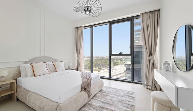 2BR M Peaceful Yet Central Dubai