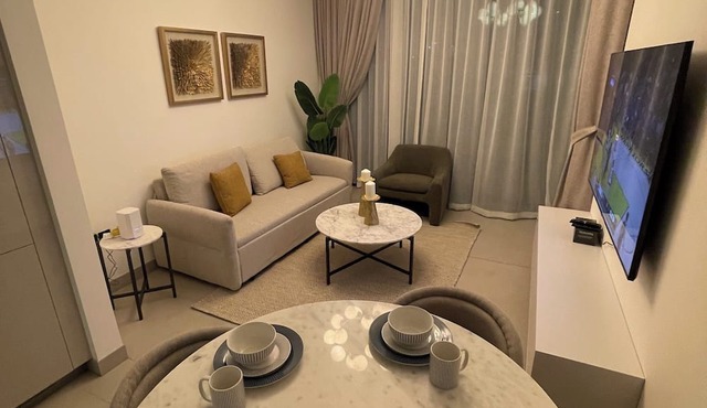 Luxury 2Bdr Apartment in Sobha Hartland Waves