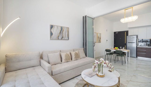 Elegance Olivz Residence by Danube