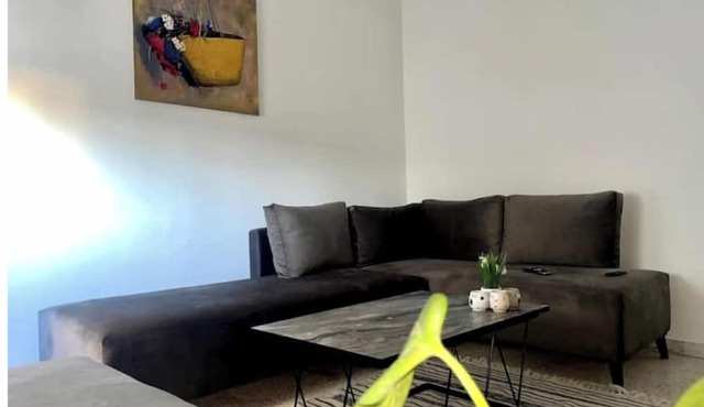 Nice apartment ideally locatednn