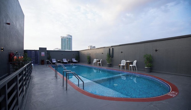 Fortis Hotel