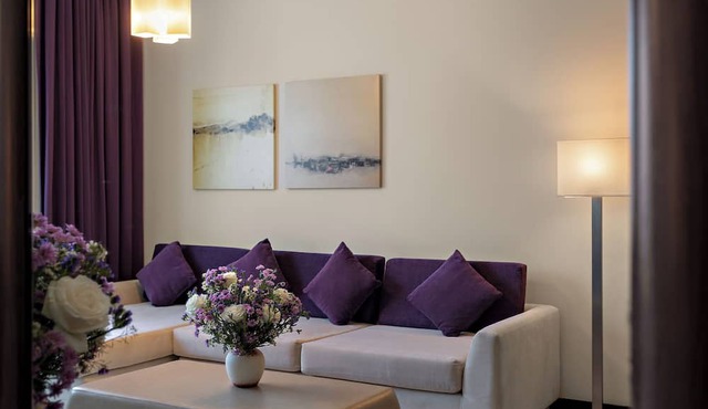 Pullman Dubai Jumeirah Lakes Towers - Hotel and Residence