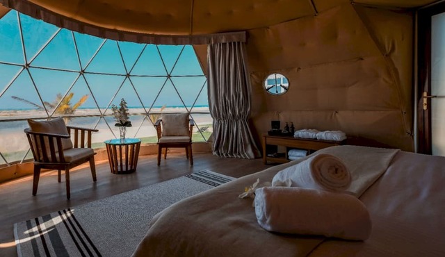 Siniya Island Resorts