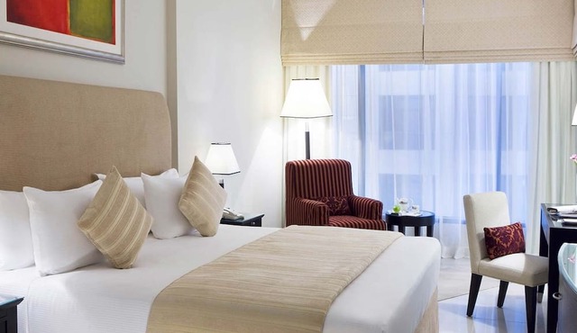 Mercure BH | 1BR Sky Apt | Internet City Base for Short + Long Stays