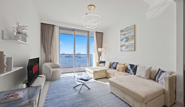 YOUR STAY Apartments Luxury Beachfront Living