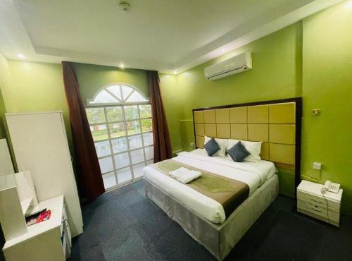 Coral Bay 2 Bedroom Flat