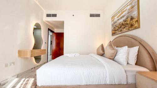 Luxury 1Bedroom Marina Apartment Al Hamra Village