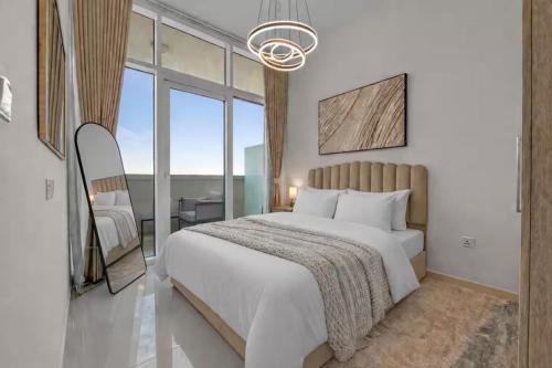 Modern 1BR - High Floor - Balcony - DAMAC Hills