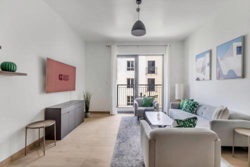 GuestReady - Chic coastal living at Port de La Mer