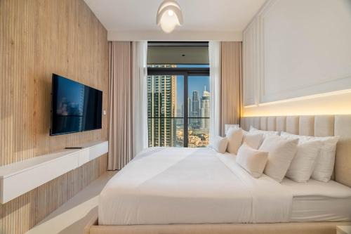 Luxurious 4BR with Boulevard View - 10 min to Burj & Mall