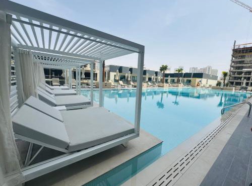 Your Own Pool Spacious 2BDR Apartment JVC
