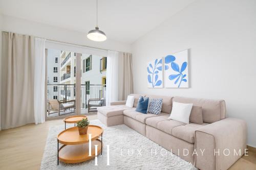 LUX The Le Pont Sea View Suite
