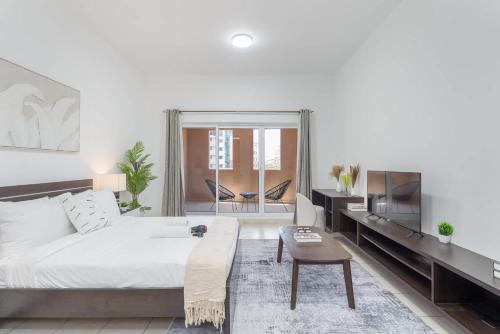 Free housekeeping visits during your stay - StayShort - A Gorgeous Studio in Zen 20 that Sleeps 2