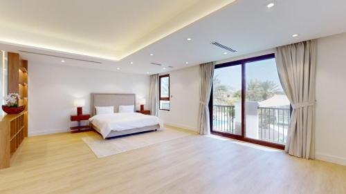Luxury Paradise 7 Bedroom Plus Maids Villa
