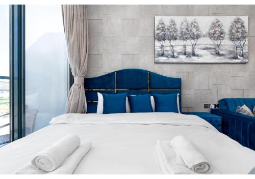Bright Resort Style Studio Amenities Samana GA by Vibel