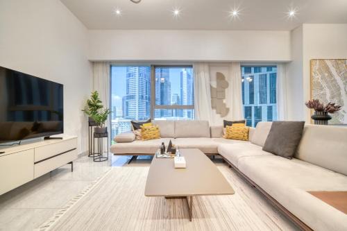 Central Park Towers, City View - DIFC - Mint Stay