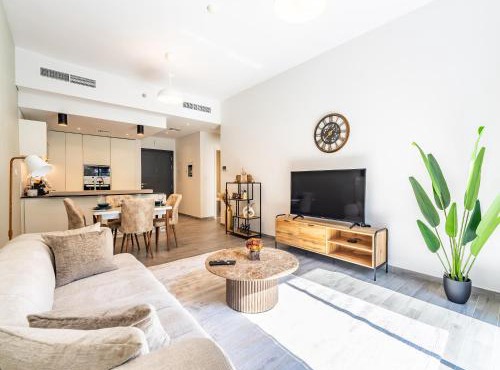 Modern Elegance -1BR- Belgravia Square JVC