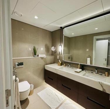 Ocean Mountain View Apartment at The Address Fujairah