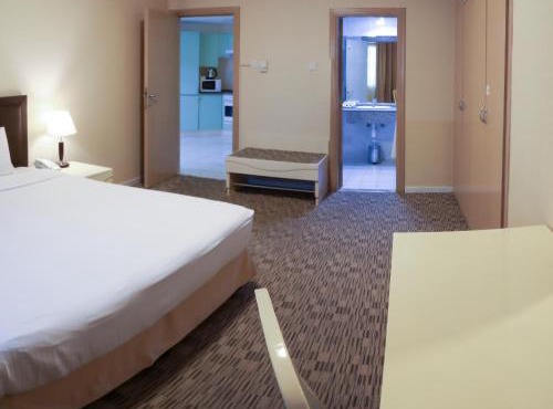 Wescott Pearl Hotel Apartments in Dubai