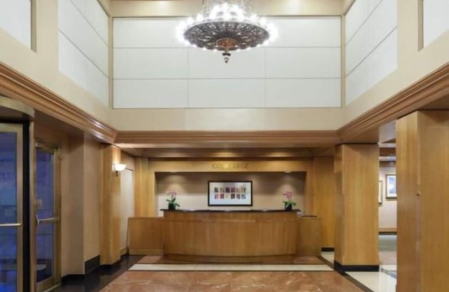 Manhattan Residence Persons 